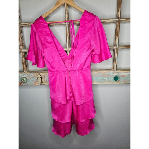 Show Me Your Mumu Hot Pink Dulce Tiered Deep V Mini Size Large - Picture 16 of 16